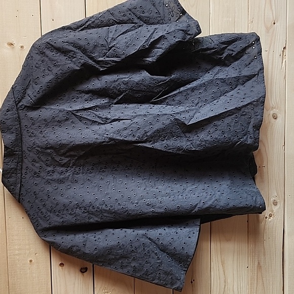 Sela Moms and Monsters Shirt Size Small - Picture 5 of 5